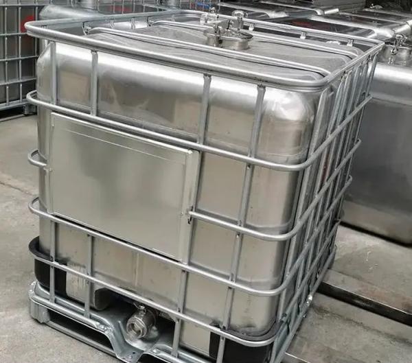 出口危险货物包装容器有什么要求和尺度？