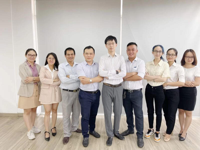 图为我司hy590海洋之神检测中心越南公司团队