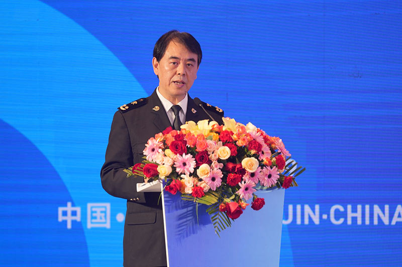 海关总署企业治理和稽查司副司长齐溟